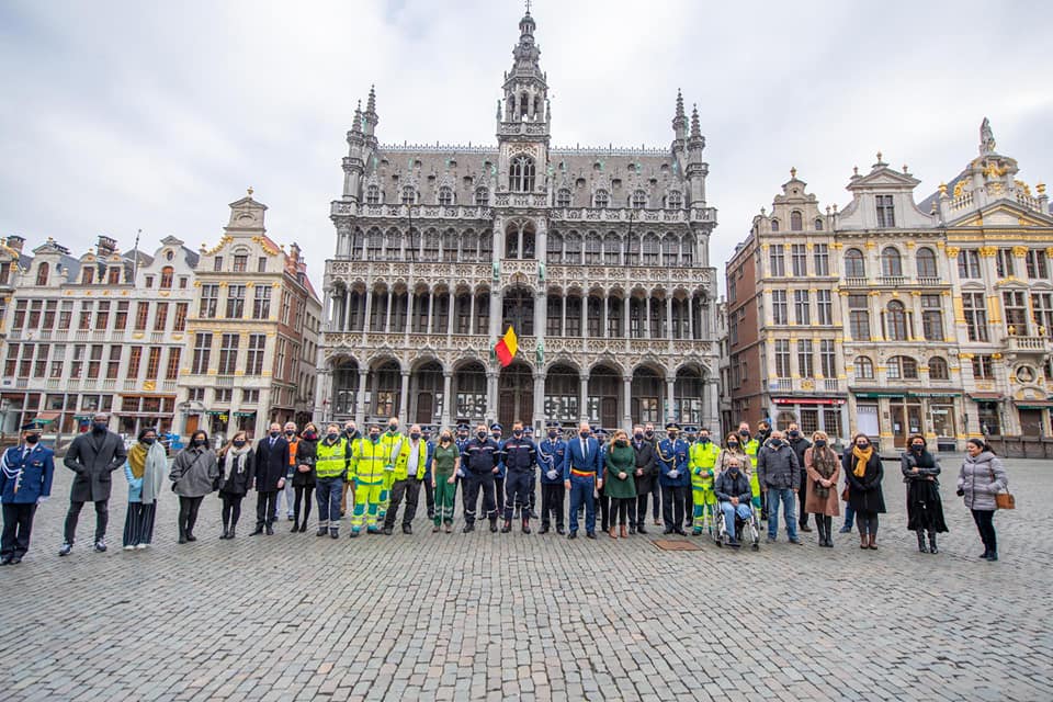 Hommage aux victimes à Bruxelles